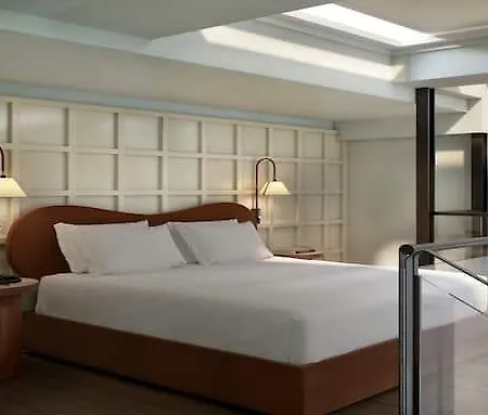 The Spring House Vatican, Tapestry Collection By Hilton 로마