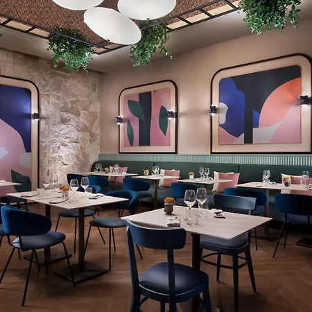 호텔 The Spring House Vatican, Tapestry Collection By Hilton 4*