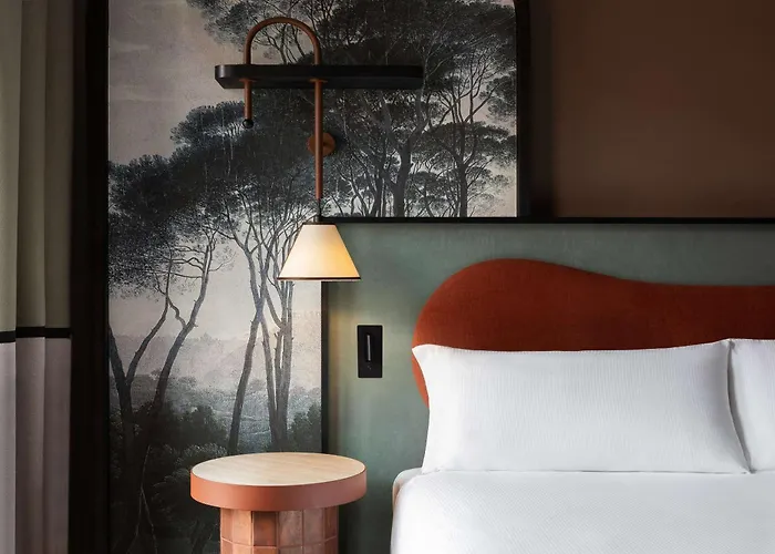 Hotel The Spring House Vatican, Tapestry Collection By Hilton