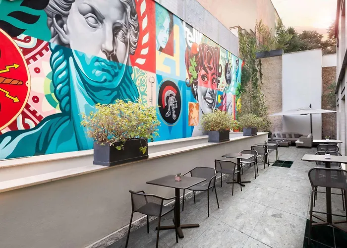 Hotel The Spring House Vatican, Tapestry Collection By Hilton