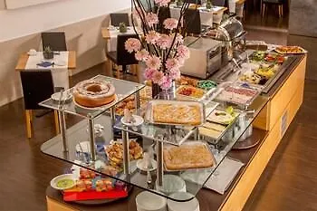 Hotel The Spring House Vatican, Tapestry Collection By Hilton Rome